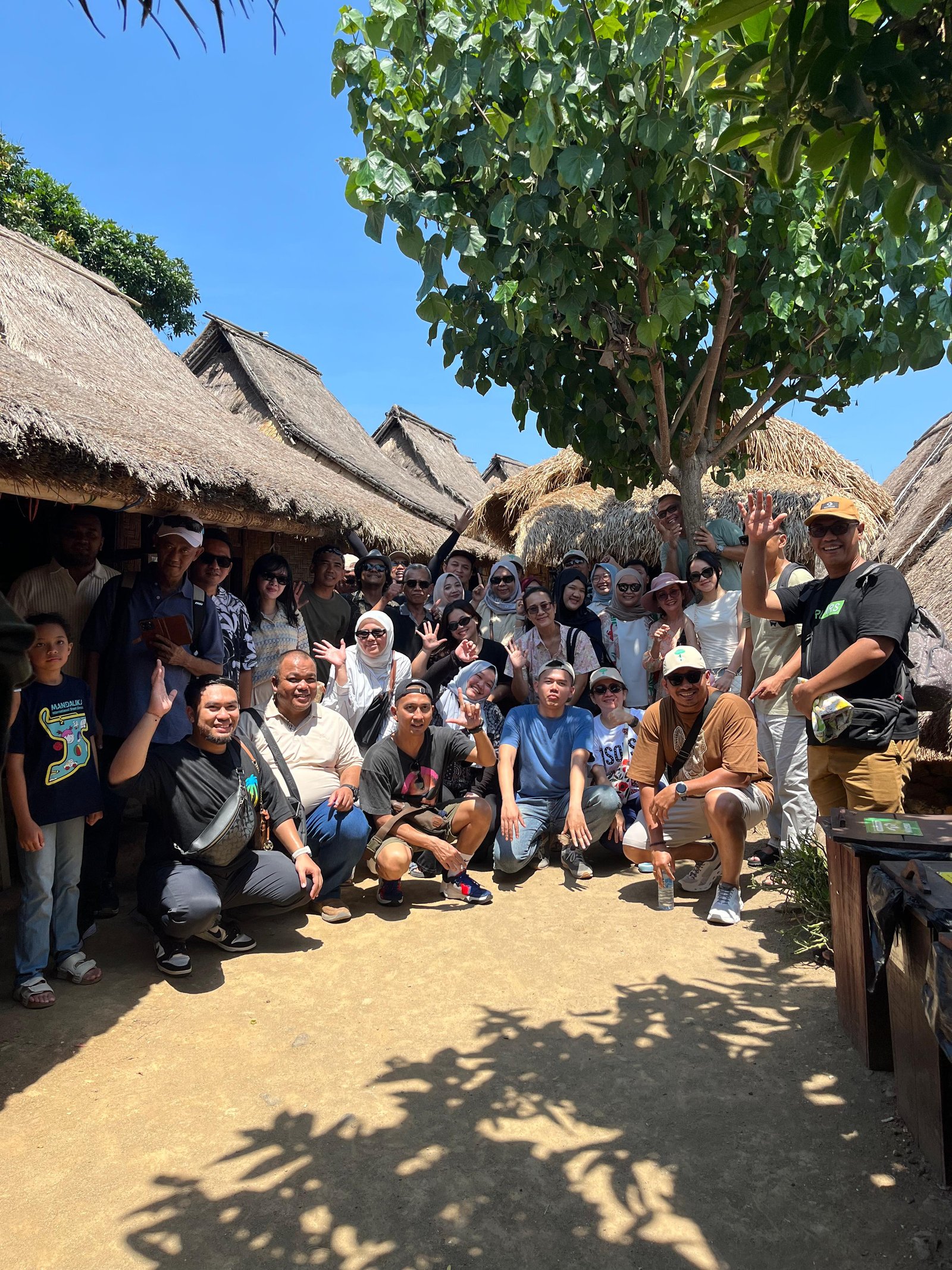 ONE DAY TRIP SASAK : EXPLORE SASAK VILLAGE & MANDALIKA